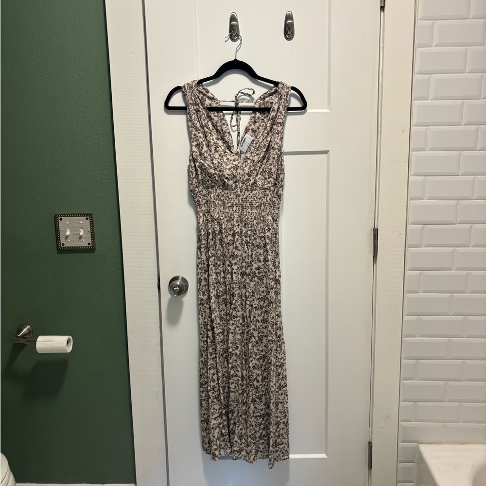 Old Navy Floral Maxi Dress - Cream and Black
